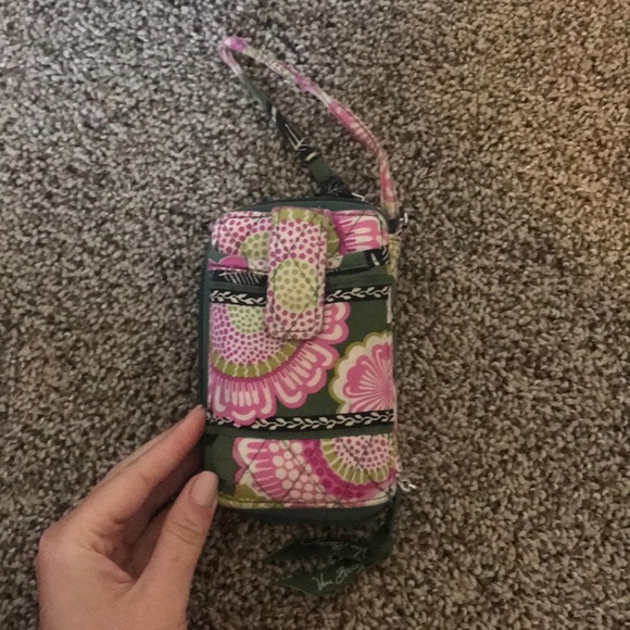 Vera Bradley green floral wristlet - Picture 3 of 4